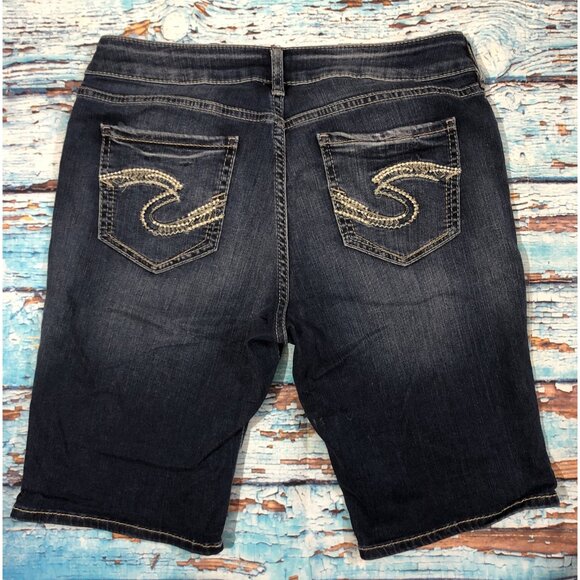 SILVER Jeans Bermuda Shorts womens Size 28 Inseam 9 - Picture 7 of 7